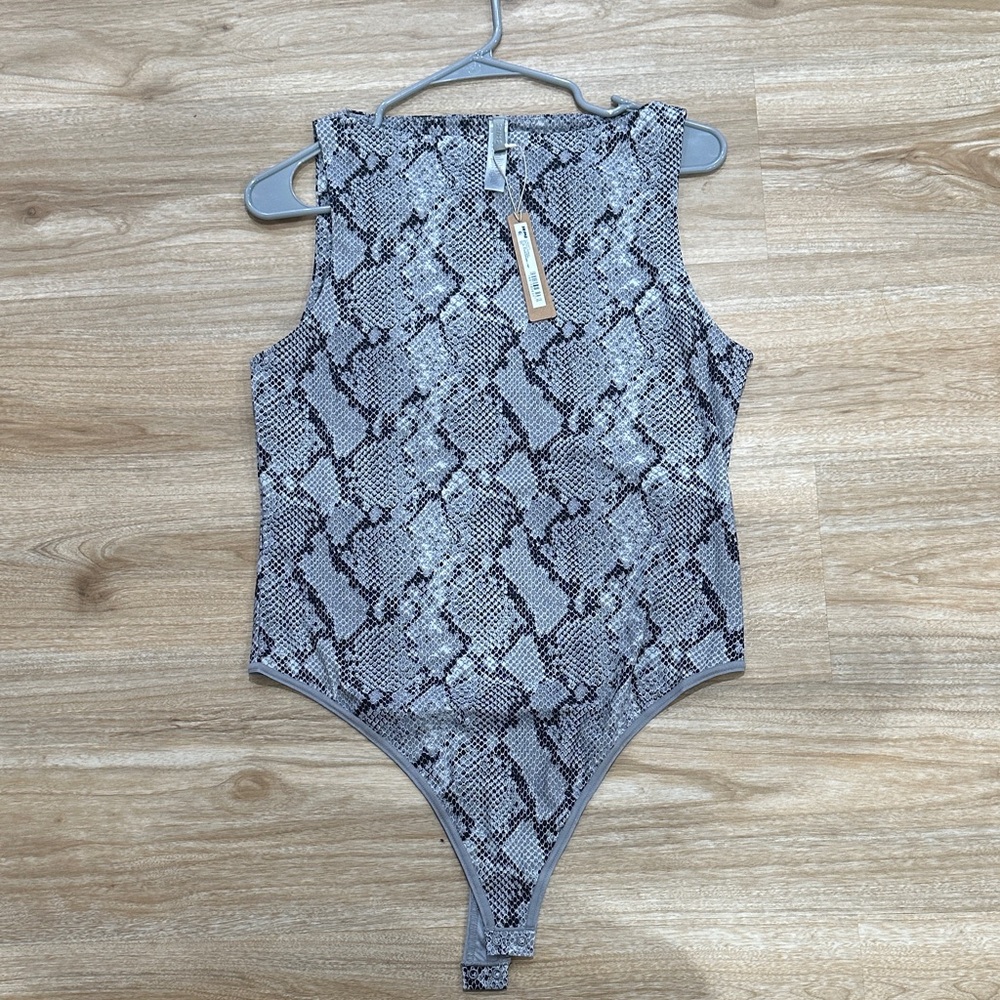 Skims chrome snakeskin cling matte boatneck